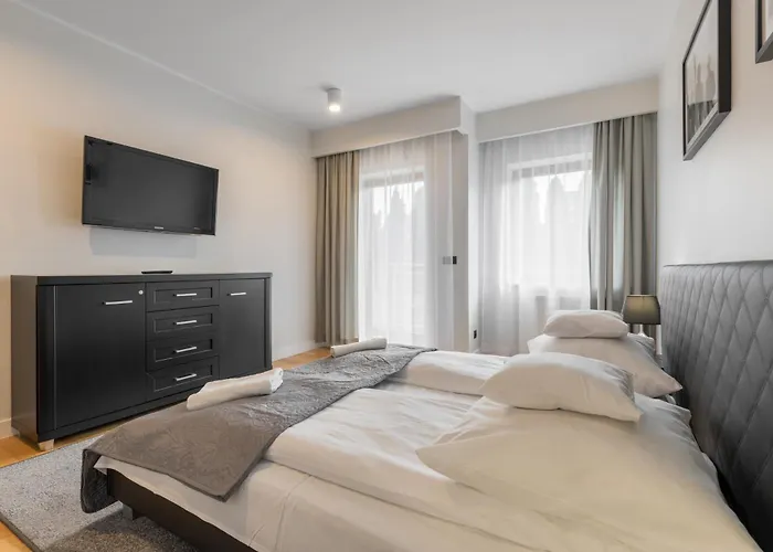 Prestige y Bystra Woda Centrum